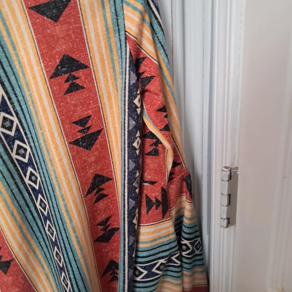 L&B Multicolor Aztec Women's Cardigan - Picture 9 of 11